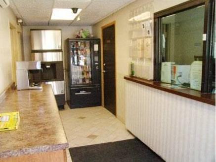 Americas Best Value Inn - Port Jefferson Station - Long Island Екстериор снимка